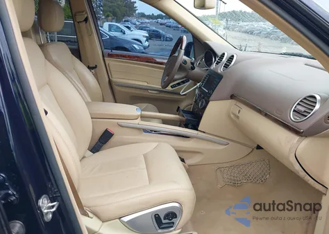 2008 Mercedes-Benz Gl 550 4Matic z USA, uszkodzony, nr VIN 4JGBF86EX8A409486